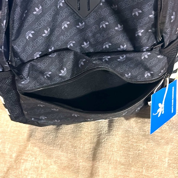 Adidas Logo Backpack. New With Tags - Picture 5 of 9
